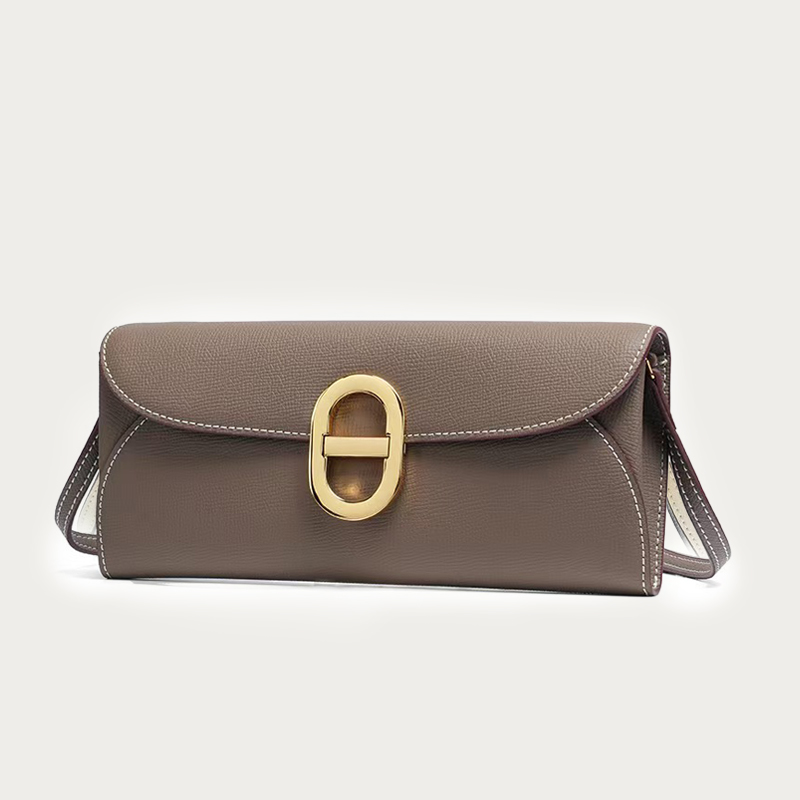 천연 가죽 소재의 돼지 코 모양 디자인이 돋보이는 여성 - Women Bags On Sale 리뷰 및 가격